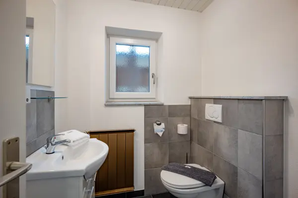 Badezimmer, weitere Ansicht